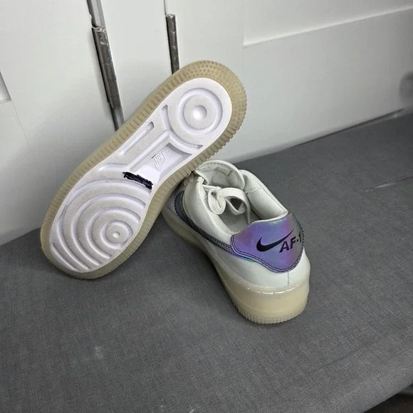 Nike Air Force 1 Women's White Iridescent Swoosh Sneakers Size 7 US - Picture 7 of 10